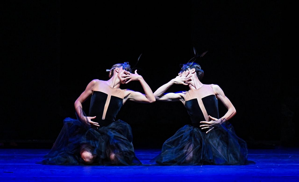 MADAME, VOCE E MITO DELLA “DIVINA” DIVENTANO DANZA NELLE COREOGRAFIE DI ALBERTO CANESTRO