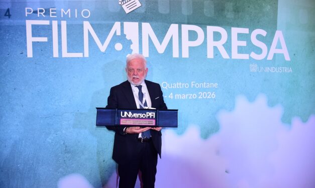 PREMIO FILM IMPRESA: L’AD DI ANAS CLAUDIO ANDREA GEMME RITIRA IL PREMIO SPECIALE UNI.VERSO PFI PER LO SPOT SULLA SICUREZZA STRADALE