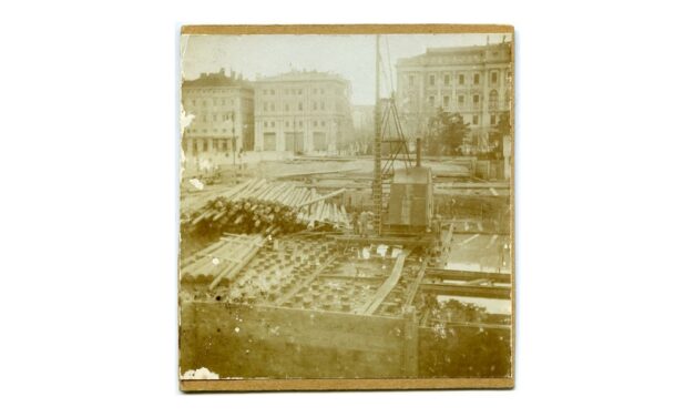 “LA FOTOTECA IN PIAZZA. SCATTI DI STORIA E STORIE”: MERCOLEDÌ 18 MARZO VISITA GUIDATA IN & OUT ALLA MOSTRA