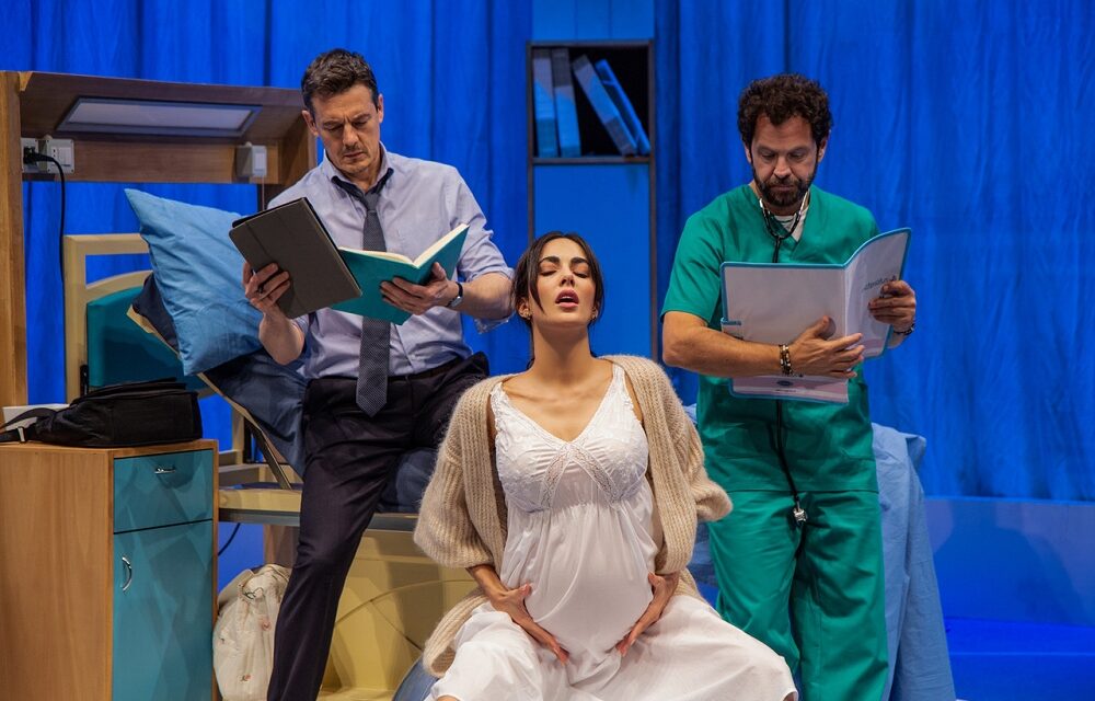 “Contrazioni pericolose” di Gabriele Pignotta con Rocío Muñoz Morales, Giorgio Lupano e Gabriele Pignotta la tournée in regione toccando Gorizia e Trieste e circuito ERT