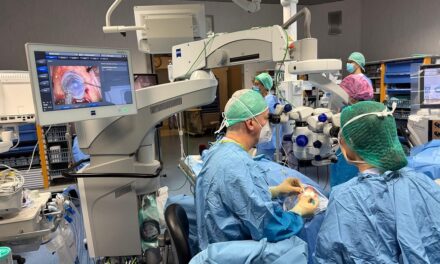 Trieste, alla Clinica Oculistica i primi impianti di cornea artificiale: una nuova frontiera per la vista