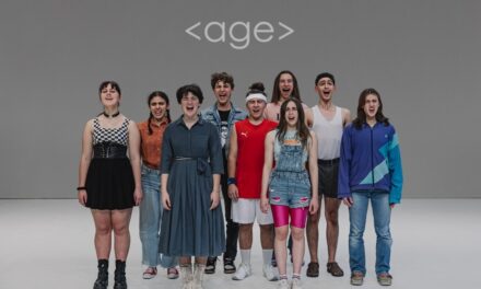 Nove adolescenti. Un palco-ring. Un esperimento dal vivo. <age> di CollettivO CineticO a Udine | Teatro Contatto</age>