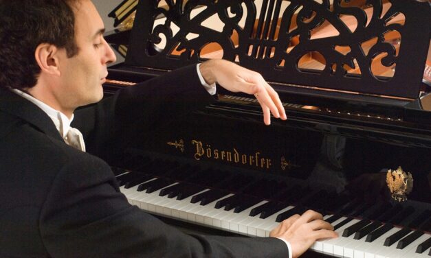 EnoArmonie: il pianista Gianluca Luisi sabato a Cormons con i vini del Conero