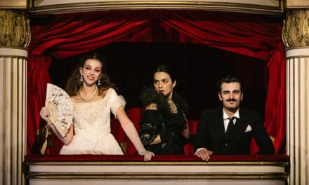 La Signora delle Camelie nell’adattamento di Giovanni Ortoleva nelle sale ERT