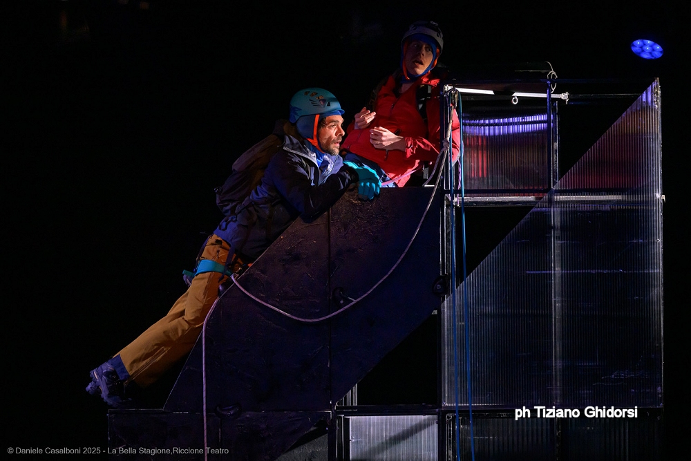 AL TEATRO COMUNALE DI CORMONS “Toccando il vuoto” con Lodo Guenzi in prima regionale