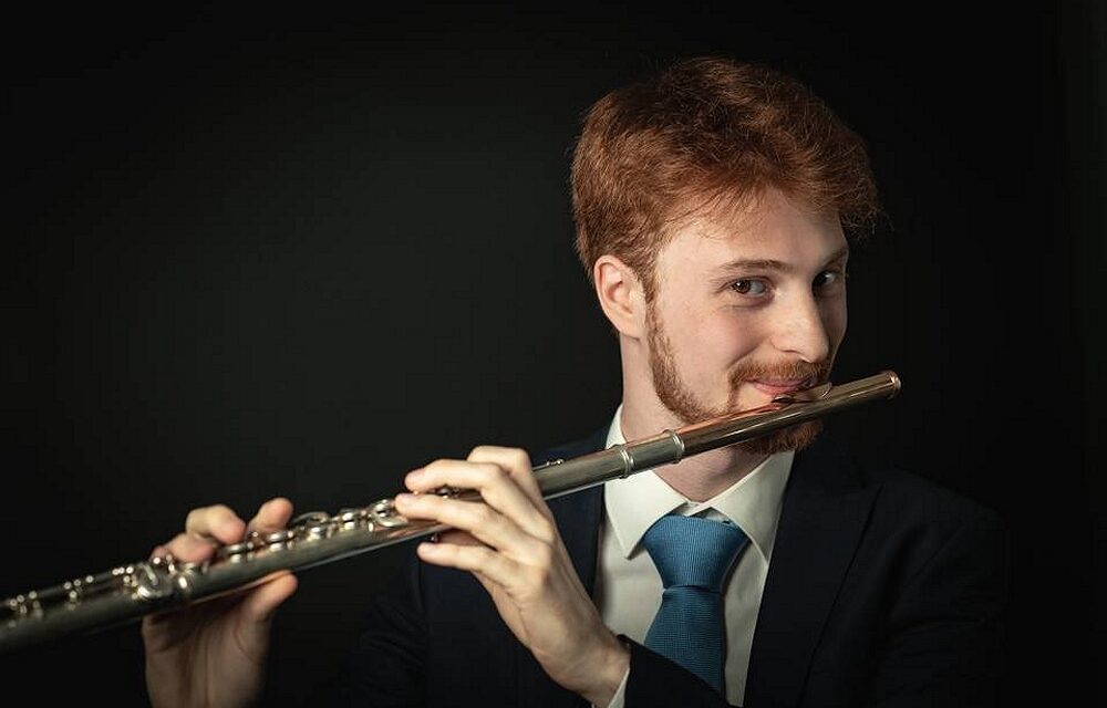 MUSICAINSIEME chiude domenica 22 marzo con la LEZIONE-CONCERTO del flautista ANDREA MAGRIS