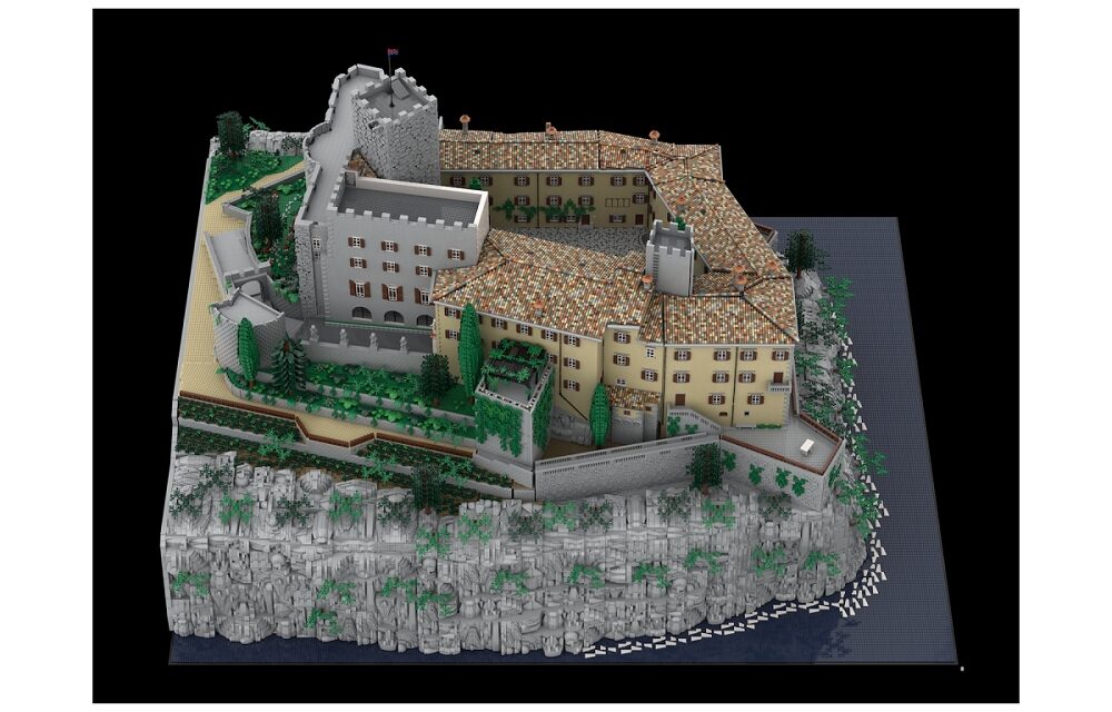 PEZZI DI STORIA: IL CASTELLO DI DUINO SI RACCONTA IN MATTONCINI LEGO