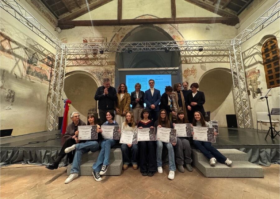 PORDENONE, RACCONTINCLASSE compie 18 anni , ecco le VINCITRICI 2026