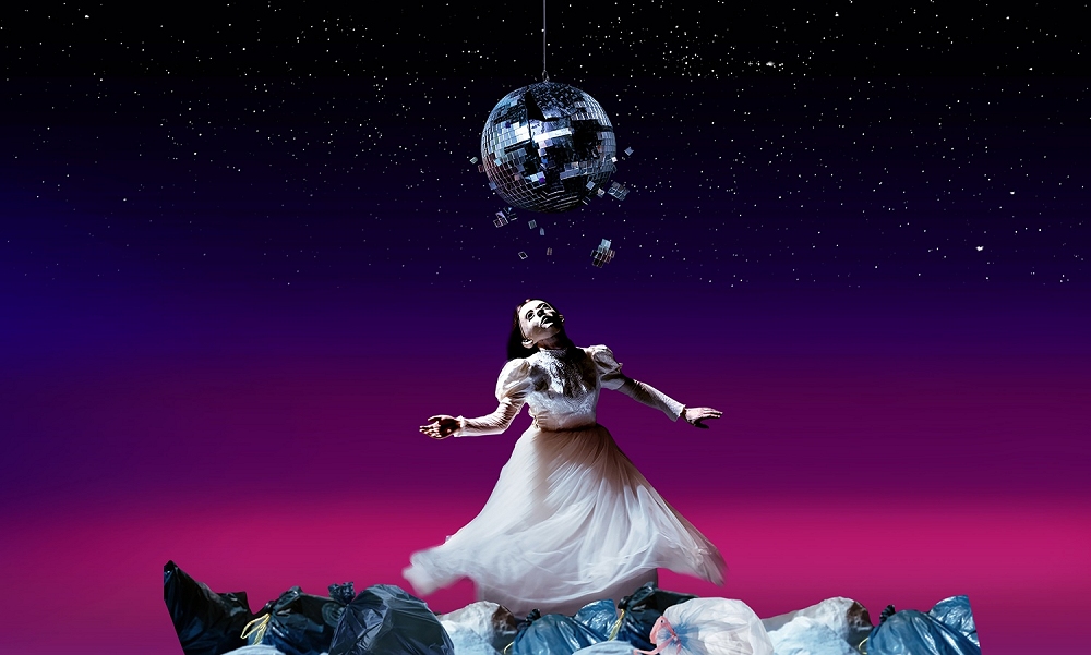 Il ritorno di Familie Flöz: sabato 28 marzo in scena al Teatro Nuovo Giovanni da Udine con Feste