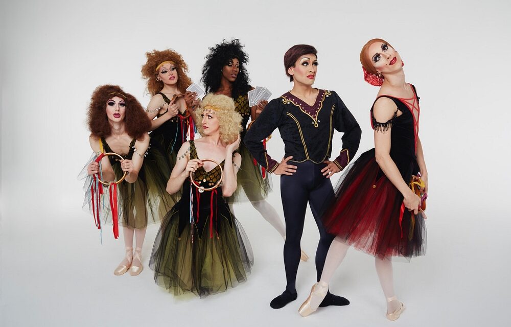 “Les Ballets Trockadero de Monte Carlo” riporta sul palcoscenico del Rossetti – fra tutù e scarpette da punta giganti – uno spettacolo di danza esilarante e indimenticabile