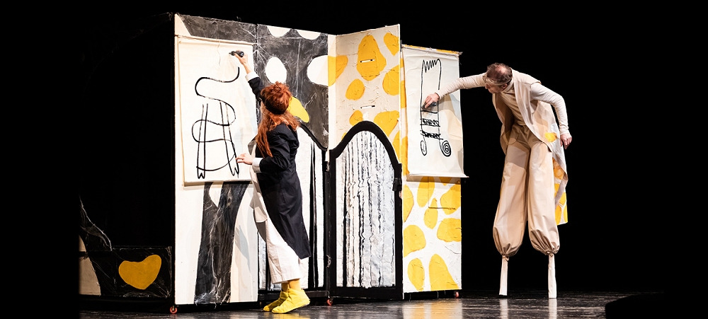 TEATRO VERDI PORDENONE: NUOVO APPUNTAMENTO PER BAMBINI E FAMIGLIE, IN SCENA IL TEATRO DEL BURATTO CON “A METÀ STRADA. STORIA DI GIRAFFA E PINGUINO”