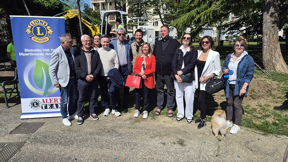 Quattro ciliegi per la città: il Lions Club Alto Adriatico celebra l’ambiente a Piazzale Rosmini