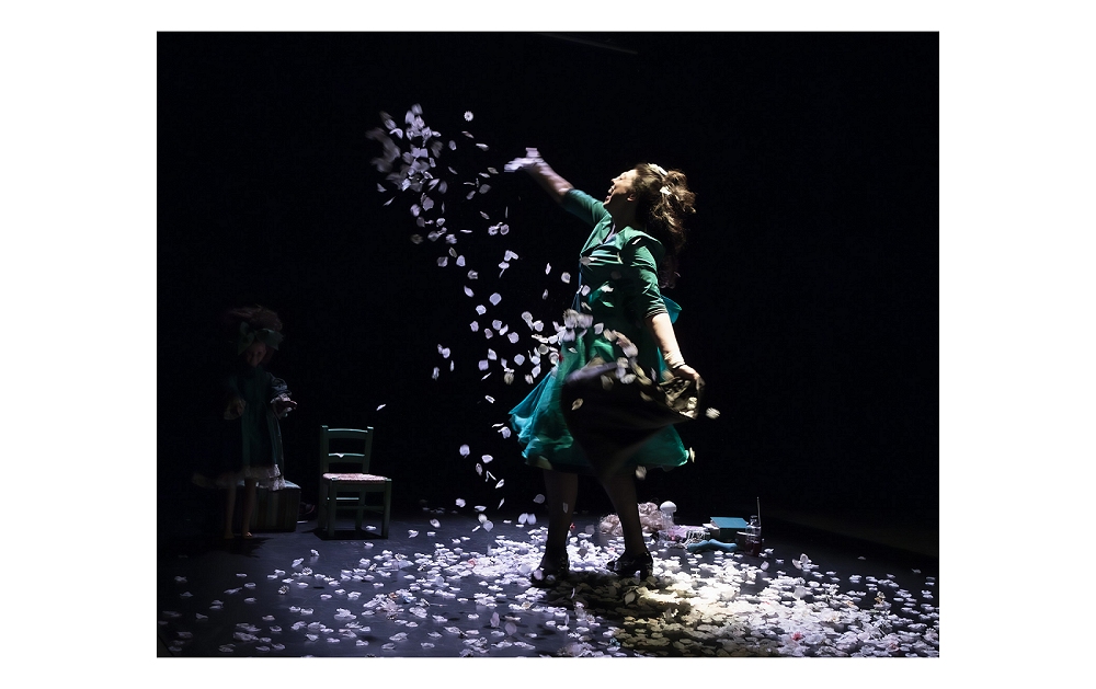 APE REGINA di e con GIORGIA CERRUTI alla Sala Bartoli del Politeama Rossetti