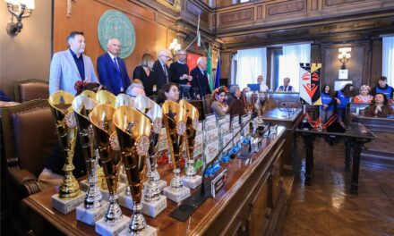 LA CERIMONIA DI PREMIAZIONE DEL CARNEVALE DI TRIESTE 2026 IN SALA DEL CONSIGLIO COMUNALE
