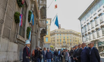 DEPOSTE SULLA FACCIATA DEL CONSERVATORIO TARTINI LE CORONE D’ALLORO IN MEMORIA DEI MARTIRI DI VIA GHEGA