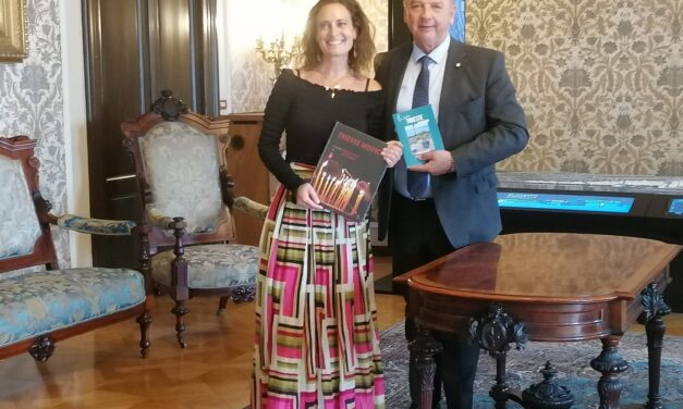 IL SINDACO ROBERTO DIPIAZZA HA RICEVUTO CHRISTINA DOW, AUTRICE DEL LIBRO “LA MIA TRIESTE NASCOSTA”