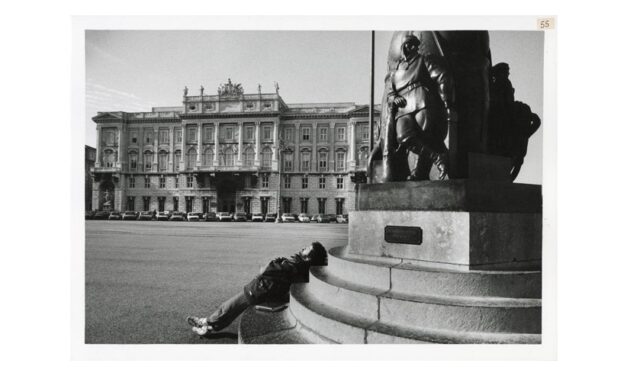 PROROGATA FINO A DOMENICA 12 APRILE 2026 LA MOSTRA “LA FOTOTECA IN PIAZZA. SCATTI DI STORIA E STORIE”