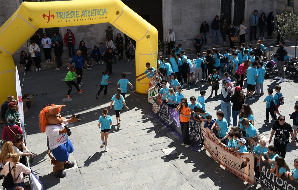 Minimuja, oltre 600 bambini di corsa per le strade di Muggia: aperta ufficialmente la stagione della Trieste Spring Run