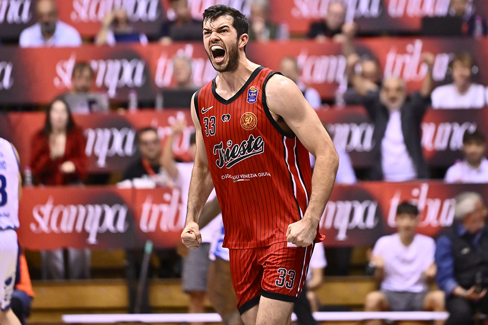 LA PALLACANESTRO Trieste lotta, ma Brescia trova il successo nel finale: al PalaTrieste finisce 82-86
