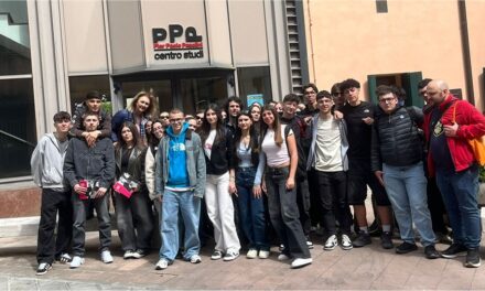 PASOLINI ESCE DAI LUOGHI DELLA MEMORIA E INCONTRA LE SCUOLE