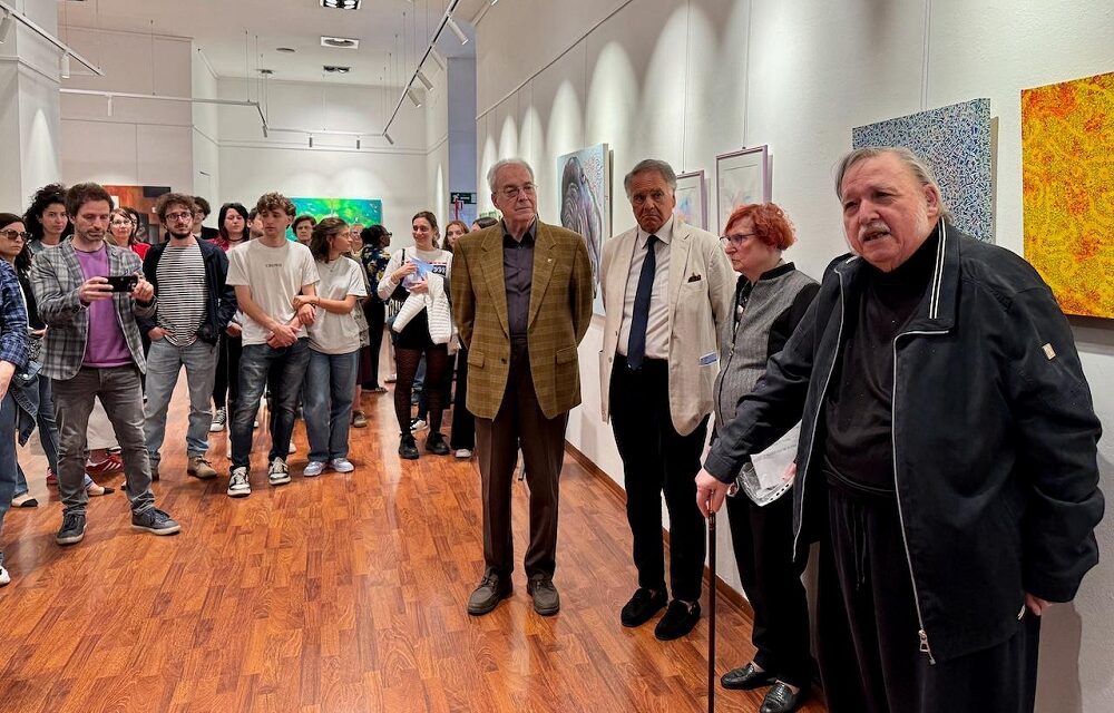 GIOVEDÌ 23 APRILE ALLE 19.00 NELLA SALA “VERUDA” DI PALAZZO COSTANZI, INAUGURAZIONE E PREMIAZIONE DELLA 38ª EDIZIONE DEL CONCORSO “LILIAN CARAIAN” PER LE ARTI FIGURATIVE