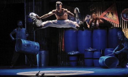 “STOMP: lo spettacolo-icona di Luke Cresswell e Steve McNicholas – ritorna a Trieste, ospite del Teatro Stabile del Friuli Venezia Giulia