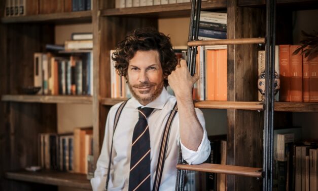 Col debutto dal cinema e dalla prosa alla regia d’opera di Marco Filiberti, giunge al Teatro Verdi di Trieste Elektra di R.Strauss
