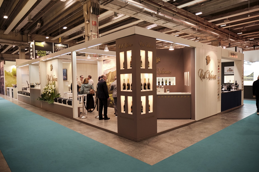 Il VINITALY di Col Vetoraz, dinamismo e contemporaneità per un viaggio tra suggestioni esotiche e autentica tradizione veneta