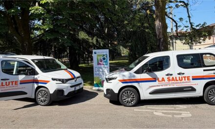 Due nuovi mezzi per trasporto persone con disabilità per “La Salute” grazie al contributo della Cassa Rurale Fvg