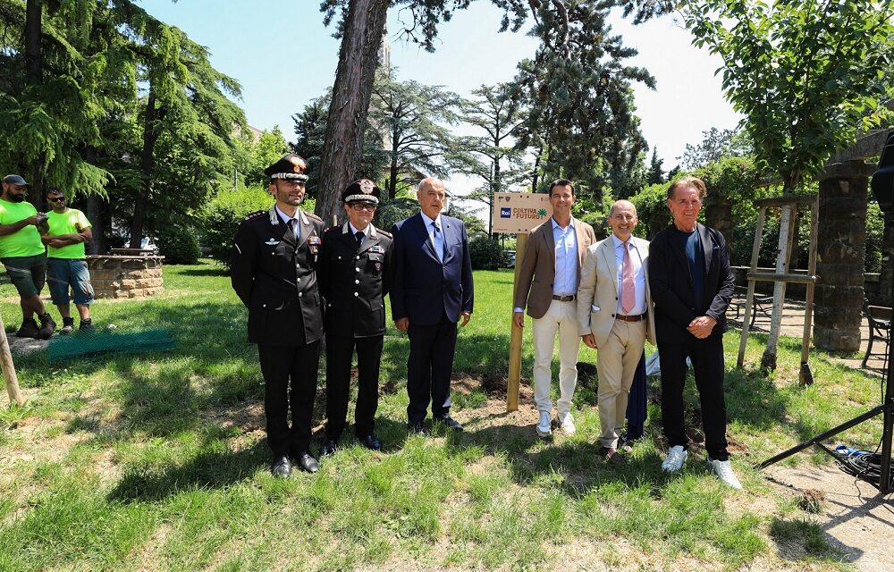 “RAI COLTIVA IL FUTURO”: MESSI A DIMORA NUOVI ALBERI IN PIAZZALE ROSMINI