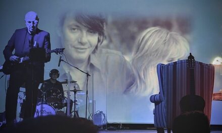 “SENTIERO DE ANDRÉ”: UNA SERATA MAGICA AL CASTELLO DI ASOLO PER CELEBRARE LA POESIA E LA MUSICA DI FABER