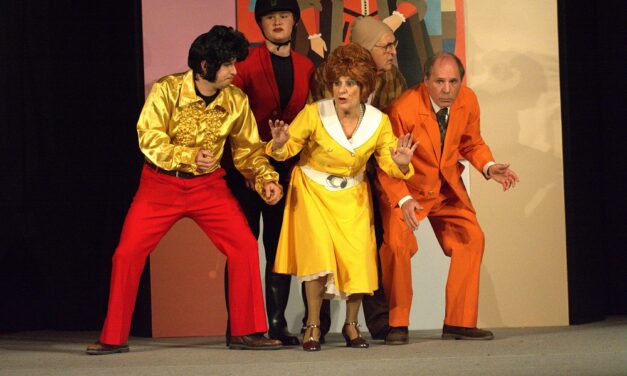 I “Commedianti per Scherzo” festeggiano 30 anni di teatro con una mostra a Villa Varda