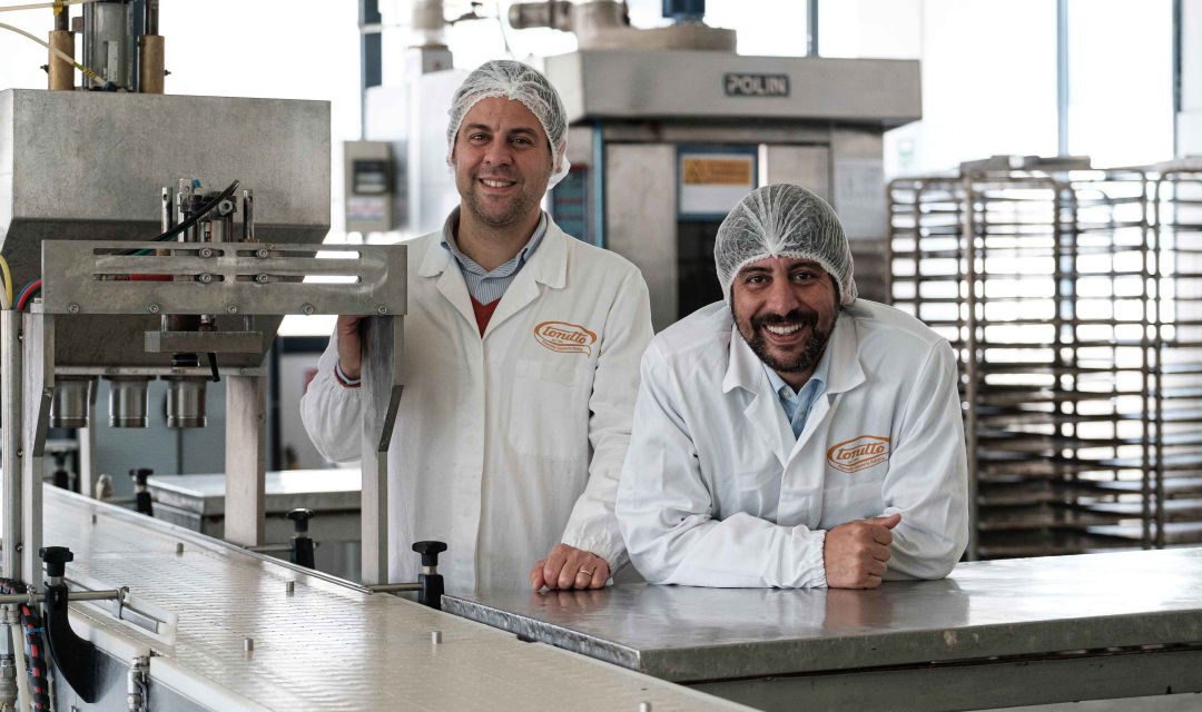 Estate 2026, caramelle e biscotti ispirano le nuove tendenze del gelato: arrivano i gelati Cubik Elah e Grisby