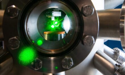Vedere l’invisibile: all’Immaginario Scientifico un viaggio nella luce con Elettra e FERMI