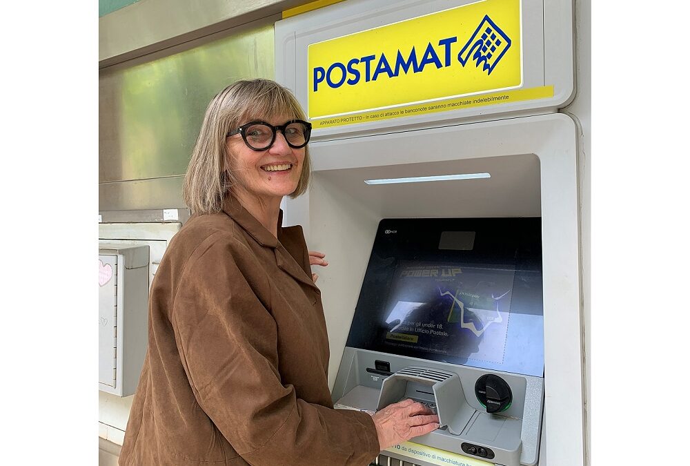 POSTE ITALIANE: PATRIZIA PERESSIN, UN ESEMPIO DI DEDIZIONE E PROFESSIONALITÀ, INSIGNITA DELLA STELLA AL MERITO