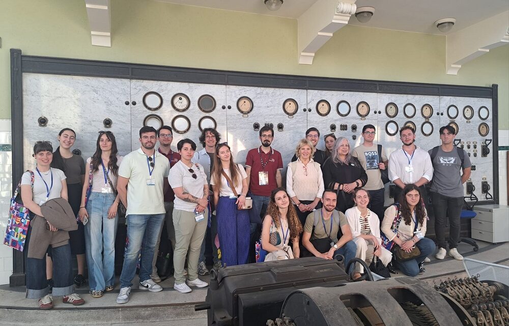 GLI STUDENTI DELLA XIV SPRING SCHOOL IN VISITA IN MUNICIPIO E IN PORTO VECCHIO-PORTO VIVO