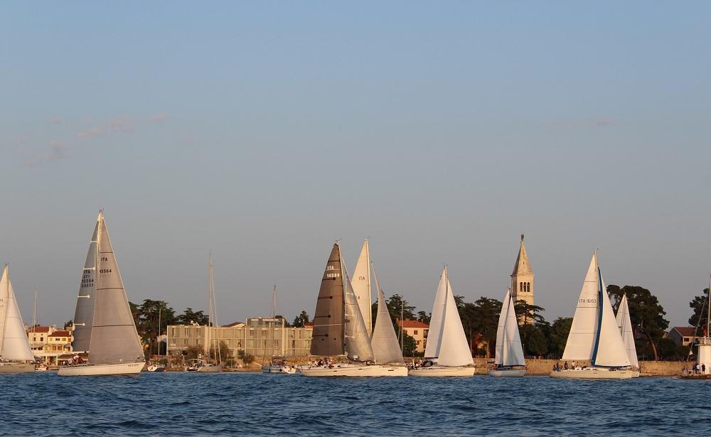 Vela – Transadriatica 2026: pubblicato il bando di regata, aperte ufficialmente le iscrizioni alla 41ª edizione