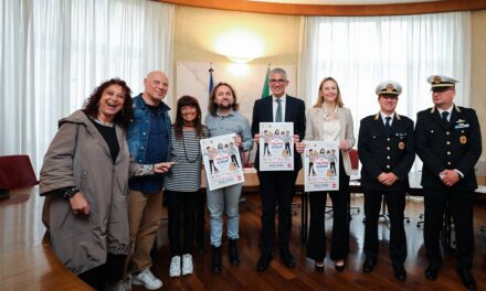PRESENTATO LO SPETTACOLO “ TRUFFA ACADEMY: METODO INFALLIBILE PER DIFENDERSI DALLE TRUFFE MENTRE SE RIDI COME DISGRAZIAI” IN PROGRAMMA GIOVEDÌ 14 MAGGIO ALLE ORE 18 AL TEATRO BOBBIO CON IL DUO COMICO MAXINO-FURIAN