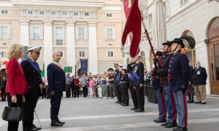 FESTEGGIATO IN PIAZZA VERDI IL 164° ANNIVERSARIO DELLA FONDAZIONE DELLA POLIZIA LOCALE