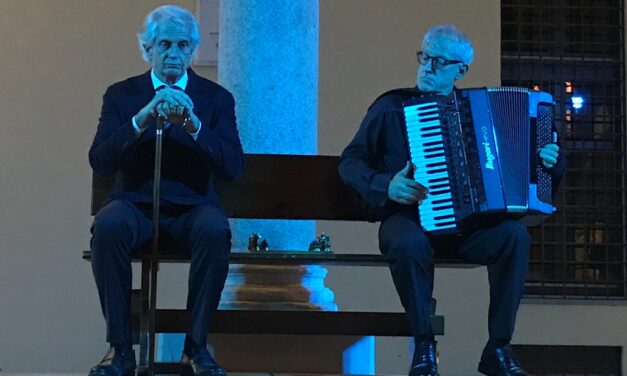 TRIESTE ESTATE: MASSIMILIANO FINAZER FLORY AL GIARDINO DEL MUSEO SARTORIO DI SCENA CON “LO SPECCHIO DI BORGES”, UN VIAGGIO TRA LETTERATURA E MUSICA