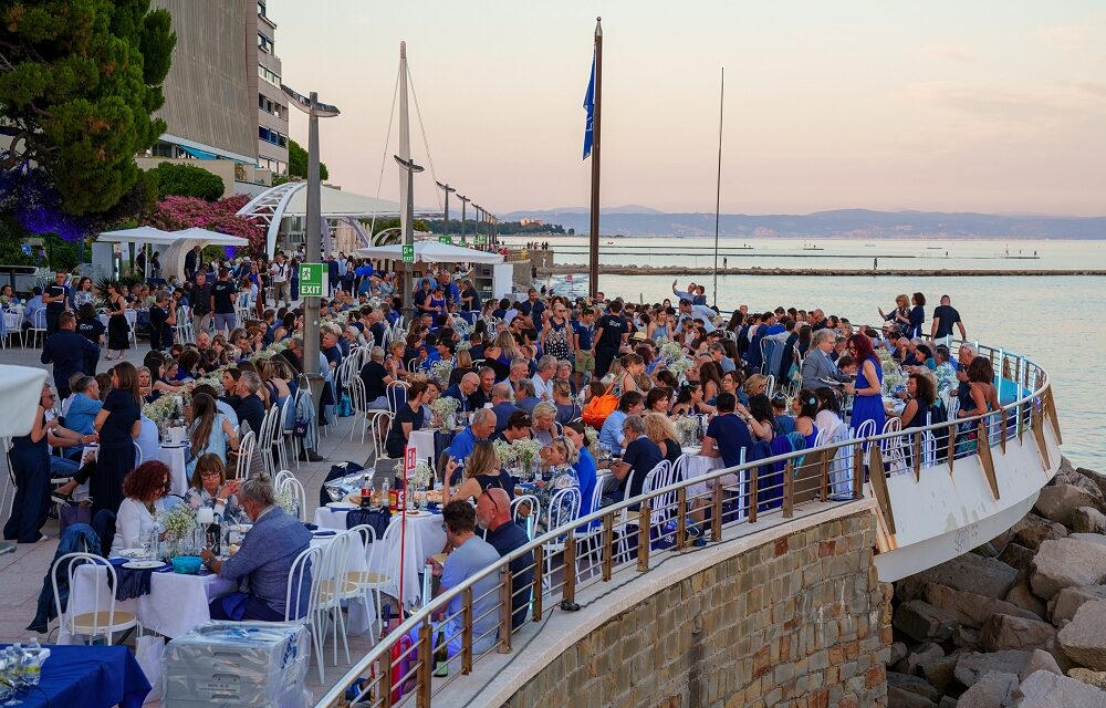 BLU DI GRADO, GRANDE SUCCESSO PER LA PRIMA EDIZIONE DELLA CENA IN DIGA