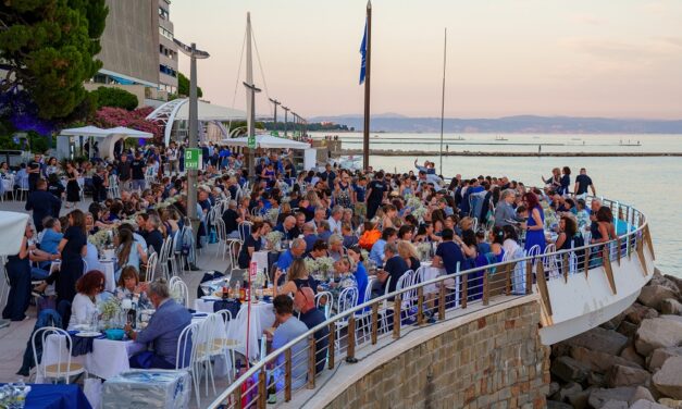 BLU DI GRADO, GRANDE SUCCESSO PER LA PRIMA EDIZIONE DELLA CENA IN DIGA