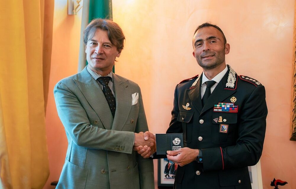 Consegnata al Presidente del Teatro Rossetti la tessera di Socio Benemerito dell’Associazione Nazionale Carabinieri