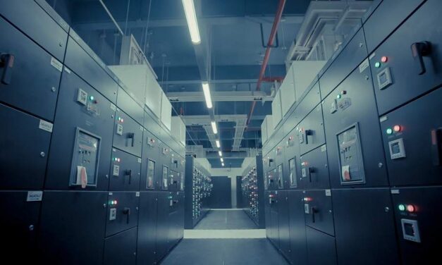 DATA CENTER, LA CORSA DELL’IA SPINGERÀ IL MERCATO OLTRE I 1.000 MILIARDI ENTRO IL 2030: L’ITALIA SI CANDIDA A HUB STRATEGICO DEL MEDITERRANEO