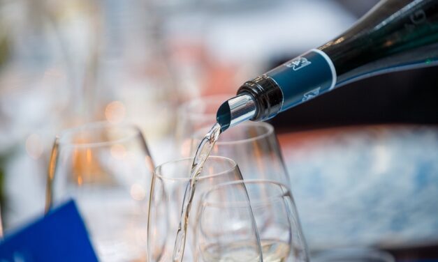 I grandi bianchi del Friuli Venezia Giulia brindano al debutto romano del White Wine Party, il format internazionale firmato Falstaff Italia