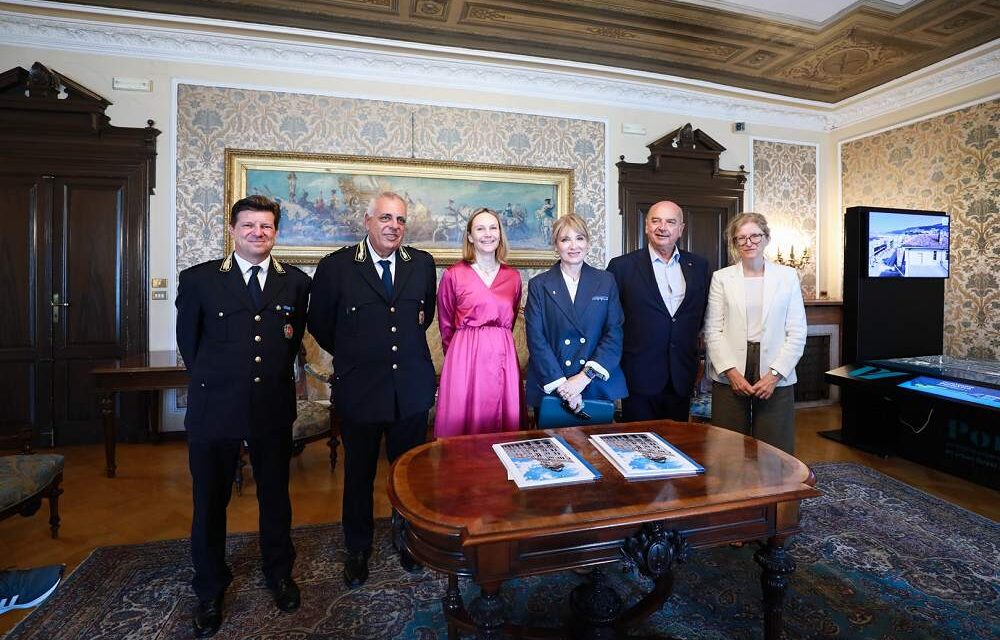 VIDEOSORVEGLIANZA E FOTOSEGNALAMENTO: FIRMATO IN SALOTTO AZZURRO IL PROTOCOLLO D’INTESA TRA COMUNE E QUESTURA DI TRIESTE