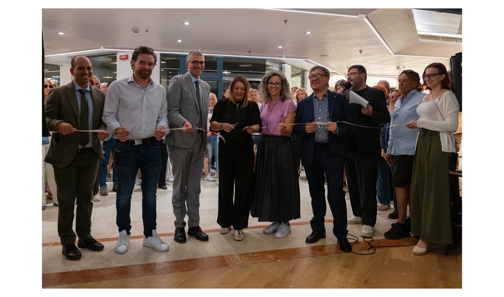 Carnevale di Trieste 2026, inaugurata presso il Centro Commerciale Il Giulia la Mostra fotografica delle immagini del Corso Mascherato del Martedì grasso