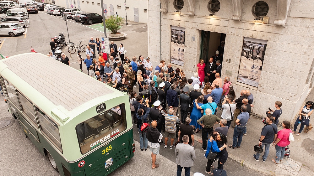 INAUGURATA LA MOSTRA STORICA DELLA POLIZIA LOCALE ALLA SALA VERUDA IN PIAZZA PICCOLA: RESTERÀ APERTA FINO A DOMENICA 14 GIUGNO