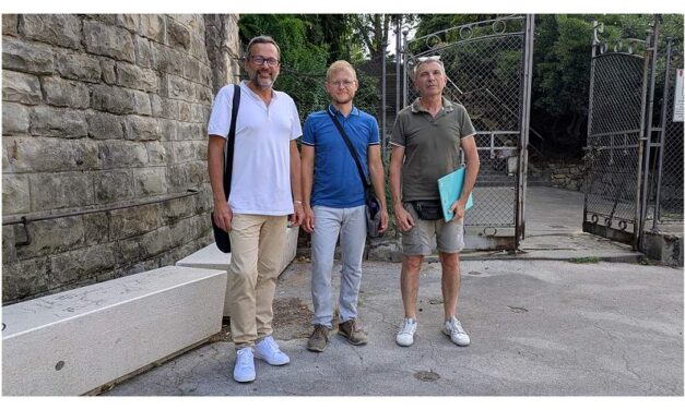 Natura e scienza in città: due eventi gratuiti nei giardini della V Circoscrizione di Trieste tra botanica, biodiversità urbana e avifauna
