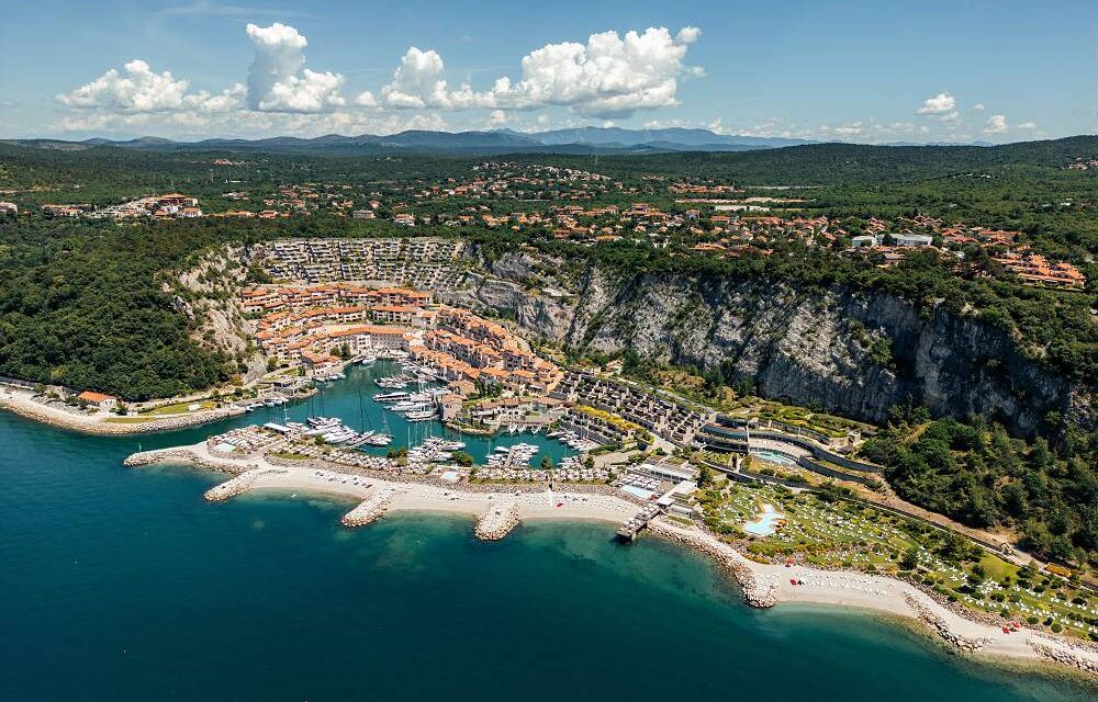 MARCOLIN (EYEWEAR) SCEGLIE IL TIVOLI PORTOPICCOLO SISTIANA WELLNESS PER I SUMMER BUYING DAYS EMEA 2026